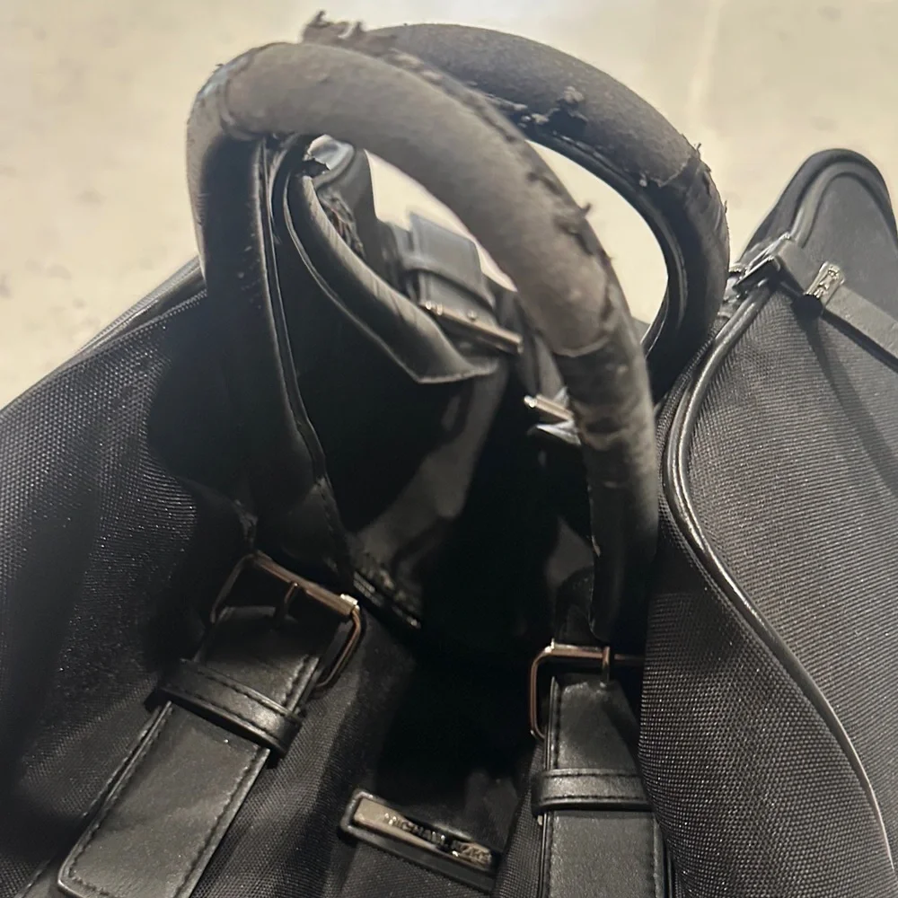 Michael Kors Black weekend bag - Picture 8 of 8